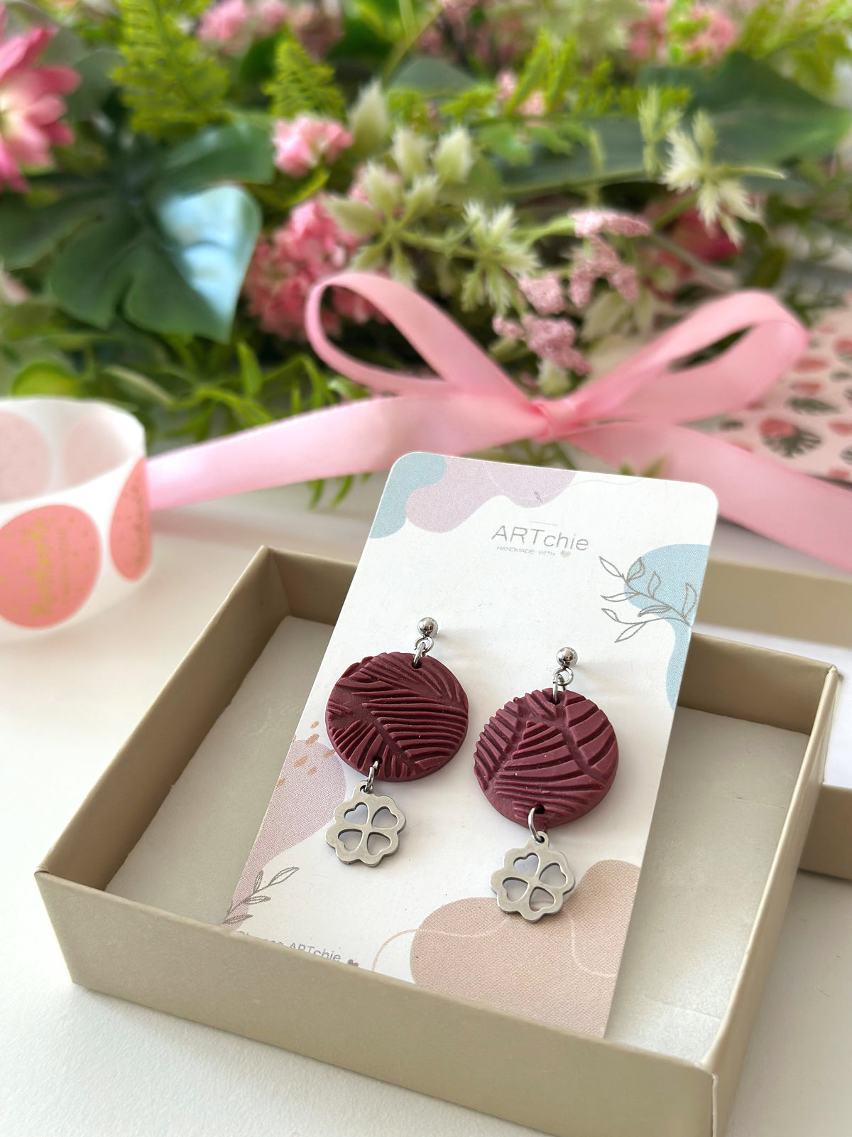 Burgundy Clover
